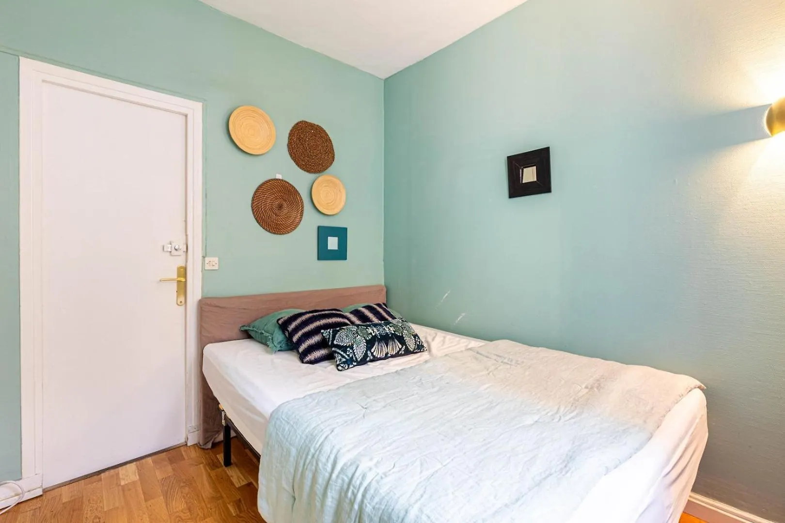 Guestready - Bel A Deux Pas Des Champs-elysees Apartment Paris