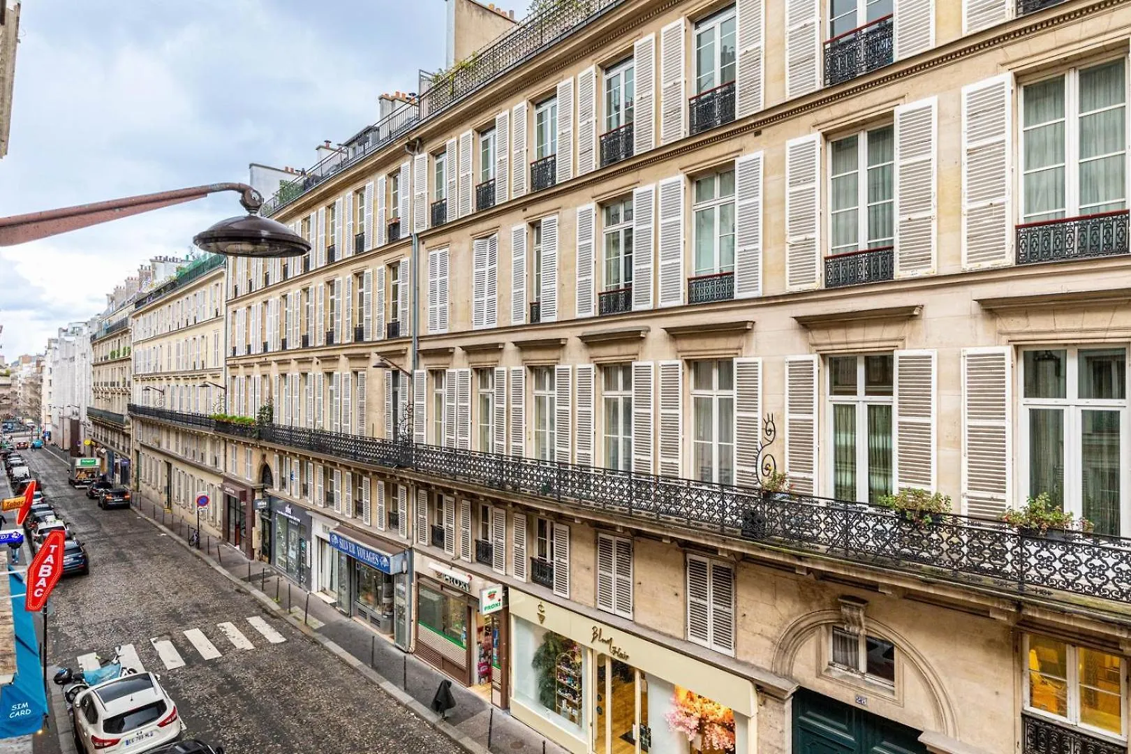 Guestready - Bel A Deux Pas Des Champs-elysees Apartment